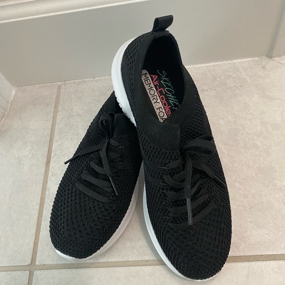 Skechers woman’s ultra flex Sneaker